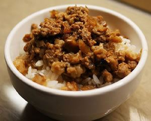 魯肉飯(ルーローファン)