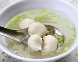 魚丸湯(ユィワンタン)